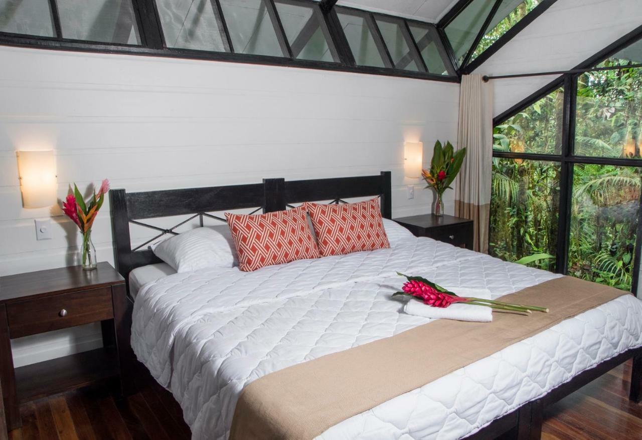Tapirus Lodge And Reserve Carrillo  Exterior photo